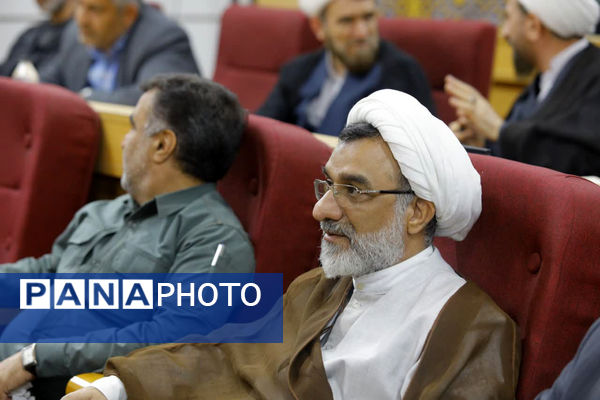 جلسه شورای اداری استان قم با حضور رئیس جمهوری