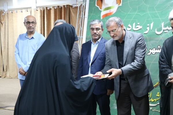 آیین تجلیل از ۱۵۰ خادم موکب شهدای گمنام بندرخمیر