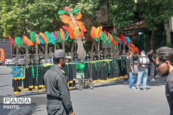 طنین صدای «یا حسین» در آسمان شهر