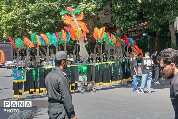 طنین صدای «یا حسین» در آسمان شهر