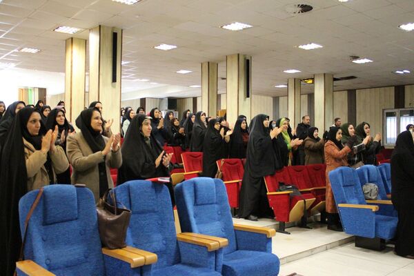 اولین جلسه کارگاه توانمندسازی مربیان پیشتاز کاردان سازمان دانش‌آموزی ناحیه ۴ کرج