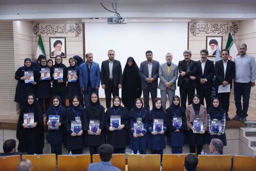 دانش‌آموزان سمپاد خوزستانی در کارسوق زبان خوش درخشیدند
