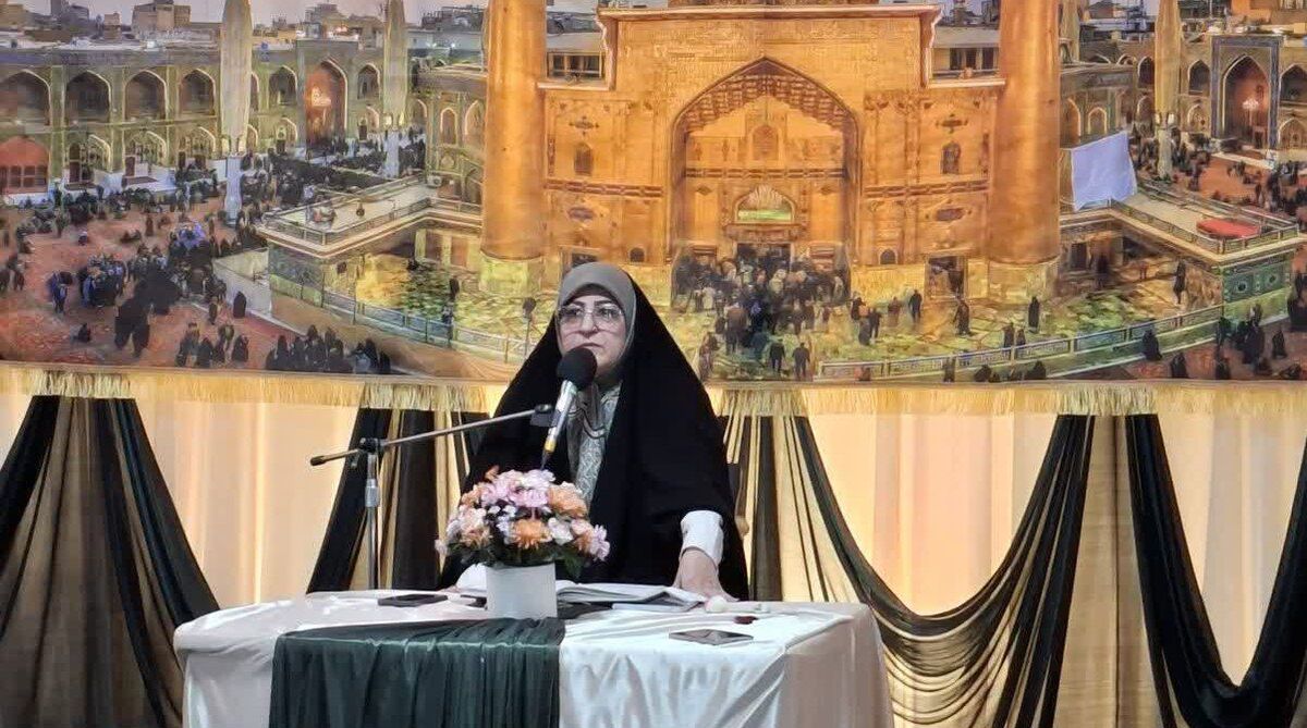 جامعه‌ مهدوی مثل یک مزرعه نور است