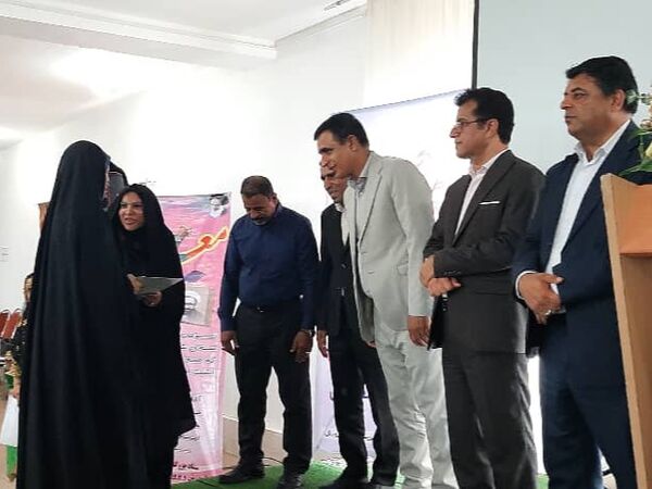 مراسم بزرگداشت روز معلم در میناب 