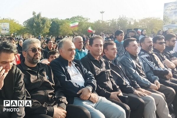 گام‌هایی برای سلامتی و نشاط خانواده‌ها؛ پیاده‌روی خانوادگی در شهر قدس