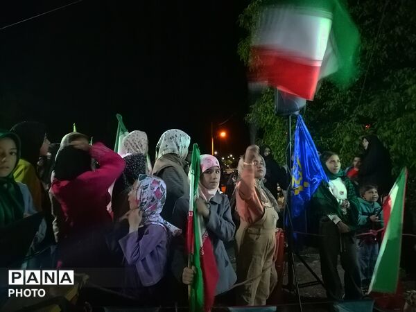 برگزاری اجتماع شبانه در حسینیه شهدای شهر بار 