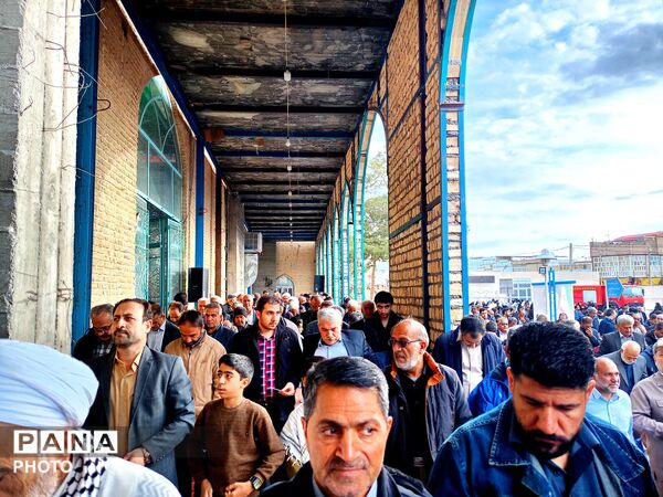 نماز عید سعید فطر در شهرستان کاشمر 