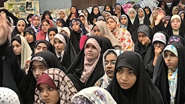 دومین روز اعتکاف در شهرستان بندرلنگه 