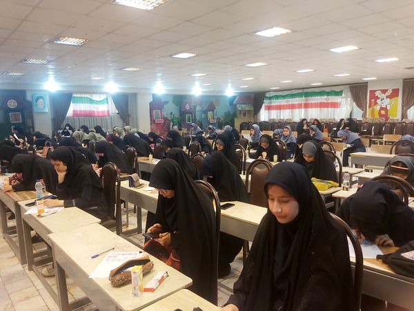 مسابقه بزرگ لیگ دانش آموزی جت مدارس منطقه ۵ تهران