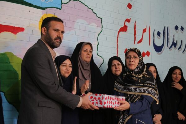 جشنواره مادر و دختری در دبستان زینبیه تبریز