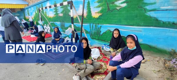 صبحانه سلامت و روز جهانی تخم مرغ در مدرسه شهید خاقانی شهرستان شیروان