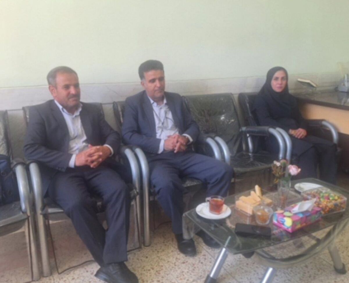 کوله‌پشتی دانش‌آموزان باید مالامال از دانش، توانش و نگرش‌های مثبت باشد