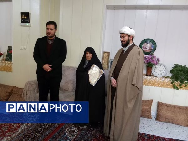 تکریم مادران شهدا در فلاورجان 