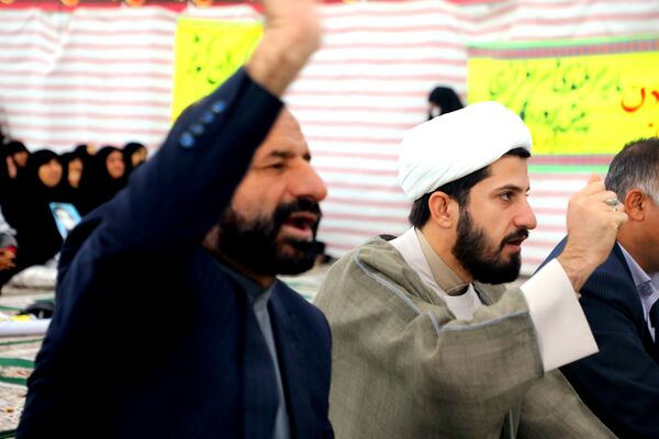 اجتماع همایش «شکوه اقتدار» بسیجیان در لنده