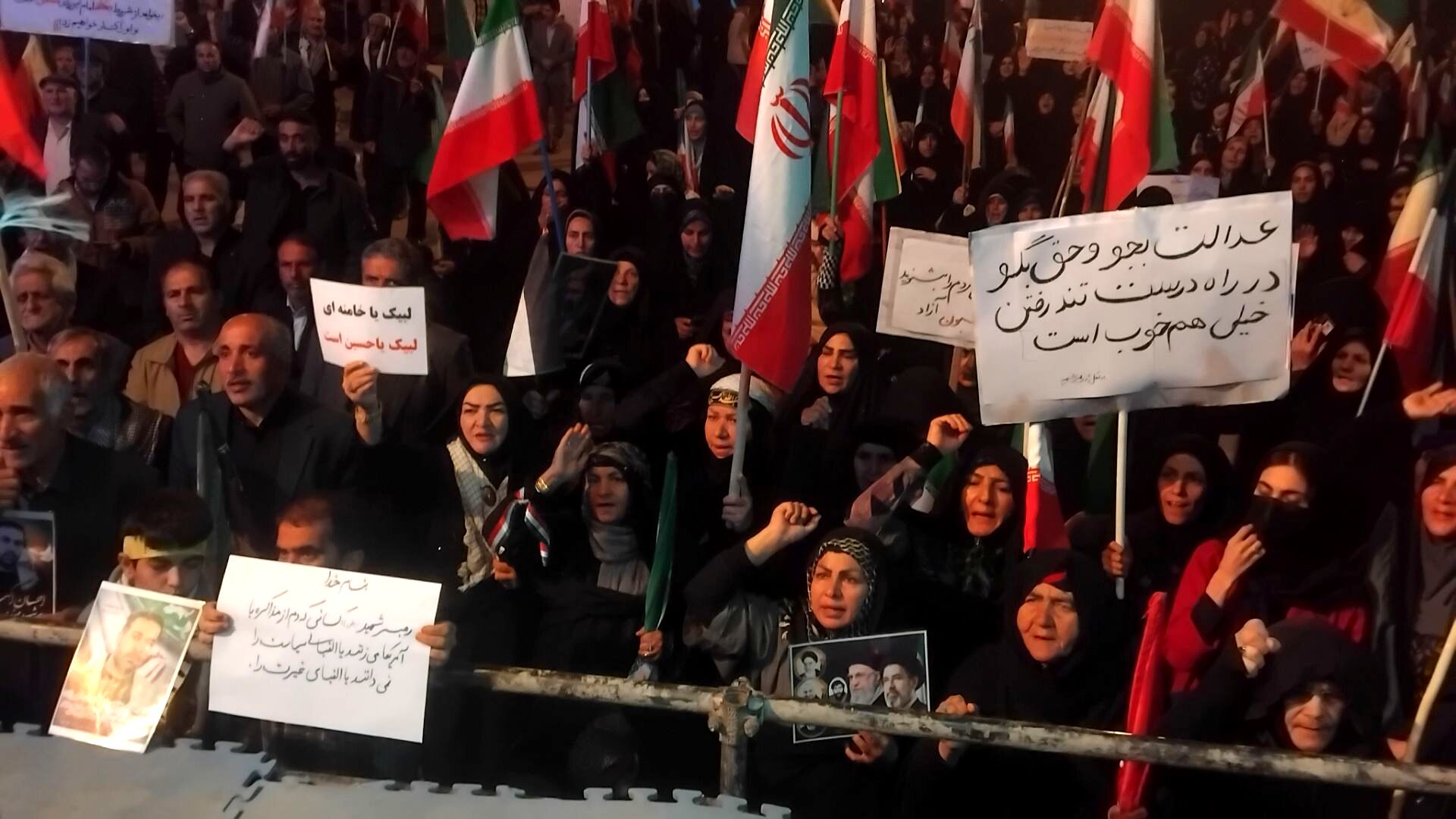 هشتاد و سومین شب از تجمعات بیعت با رهبری در نورآباد