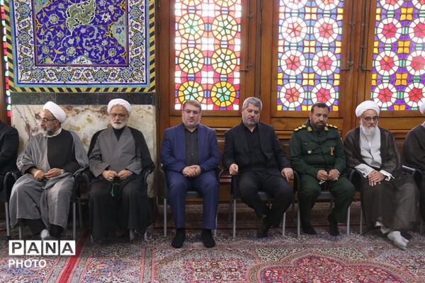 بزرگداشت رهبر شهید ایران در مسجد حظیره استان یزد