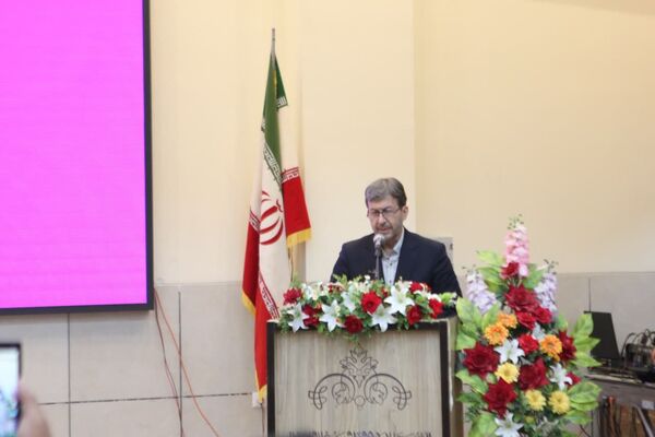 آیین کلنگ‌زنی ۱۶ مدرسه خیرساز در کاشان؛ مشارکت مردمی، حمایت دولتی