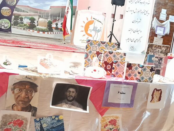 نمایشگاه دختران آفتاب در دوره اردوهای متمرکز شهر تهران