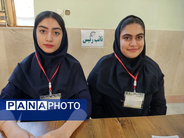 برگزاری باشکوه انتخابات شورای دانش‌آموزی در هنرستان زهرای مرضیه بندرعباس
