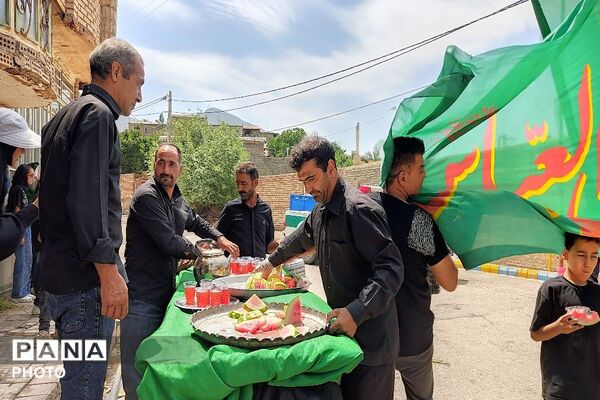 آیین باشکوه عزاداری امام حسین علیه السلام در روز عاشورای حسینی-۱