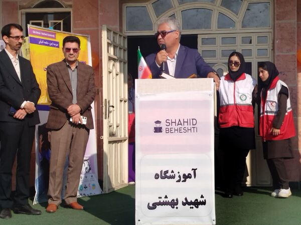 مانور زلزله در دبیرستان شهید بهشتی بندرترکمن