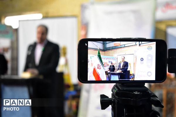 هنرستان‌های ناحیه دو تبریز روی صحنه