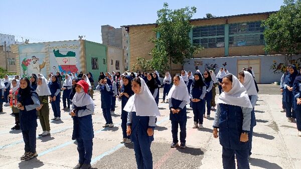 بازدید ارزیاب کشوری از مدارس تمام تشکیلاتی شیروان