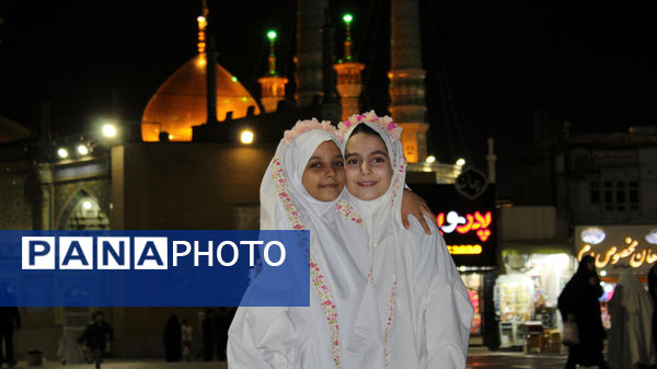 همایش 1100 نفری روزه اولی‌ها در حرم حضرت معصومه(س)