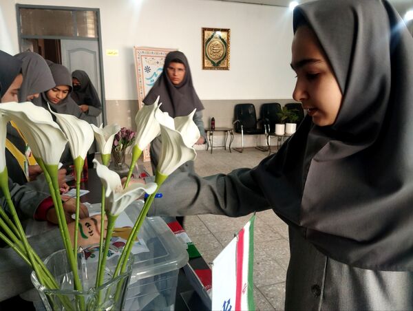 بیست و هشتمین انتخابات شورای دانش‌آموزی در دبیرستان فرزانگاه ۵ ناحیه سه