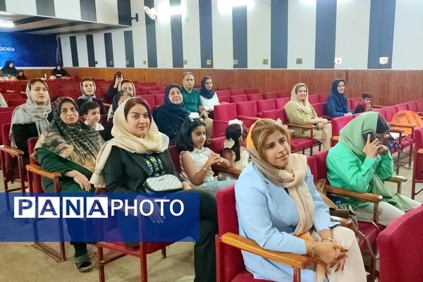 آیین اختتامیه مدرسه خلاقیت ماورا در قائمشهر