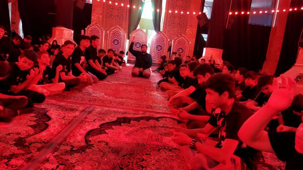 سوگواره احلی من العسل با حضور دانش آموزان اسلامشهری