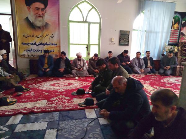 دیدار فرماندار فاروج با امام جمعه به مناسبت آغاز دهه فجر 