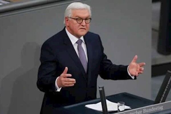 روزنامه دی‌ولت: وزیر خارجه ایران از سخنان رئیس جمهور آلمان تمجید کرد