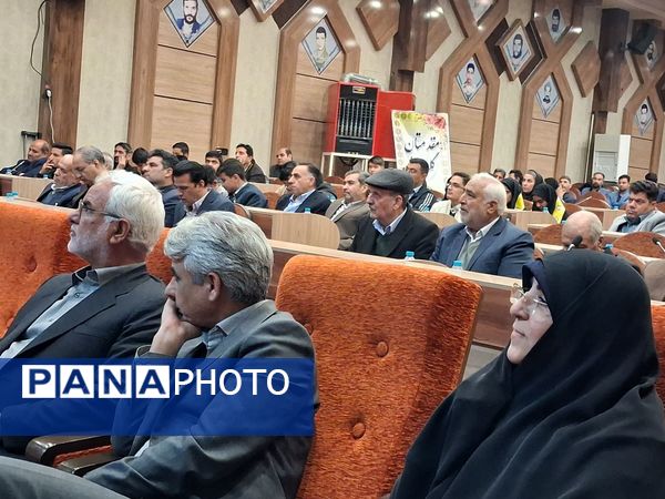 نشست کنشگران فرهنگی ،اجتماعی و سیاسی شهرستان کاشمر کاشمر