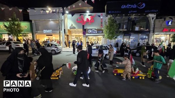 حرکت خودرویی سربازان 1400 پای کار انقلاب