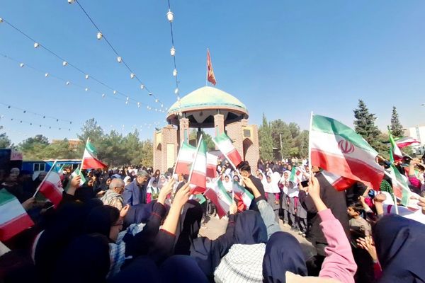 یوم الله در خاورشهر