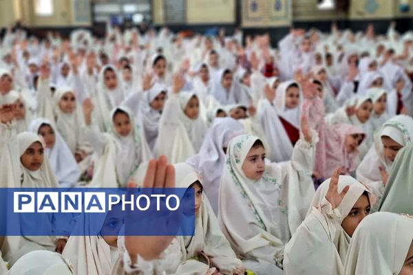 آغاز فصل بندگی دانش‌آموزان قرچک در جشن تکلیف