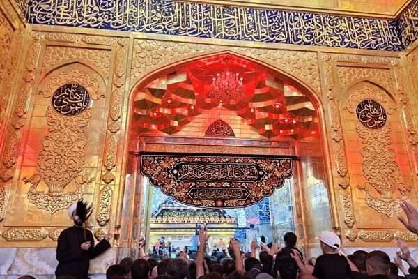 قلب ها برمدار حسین بن علی (ع) می‌تپد