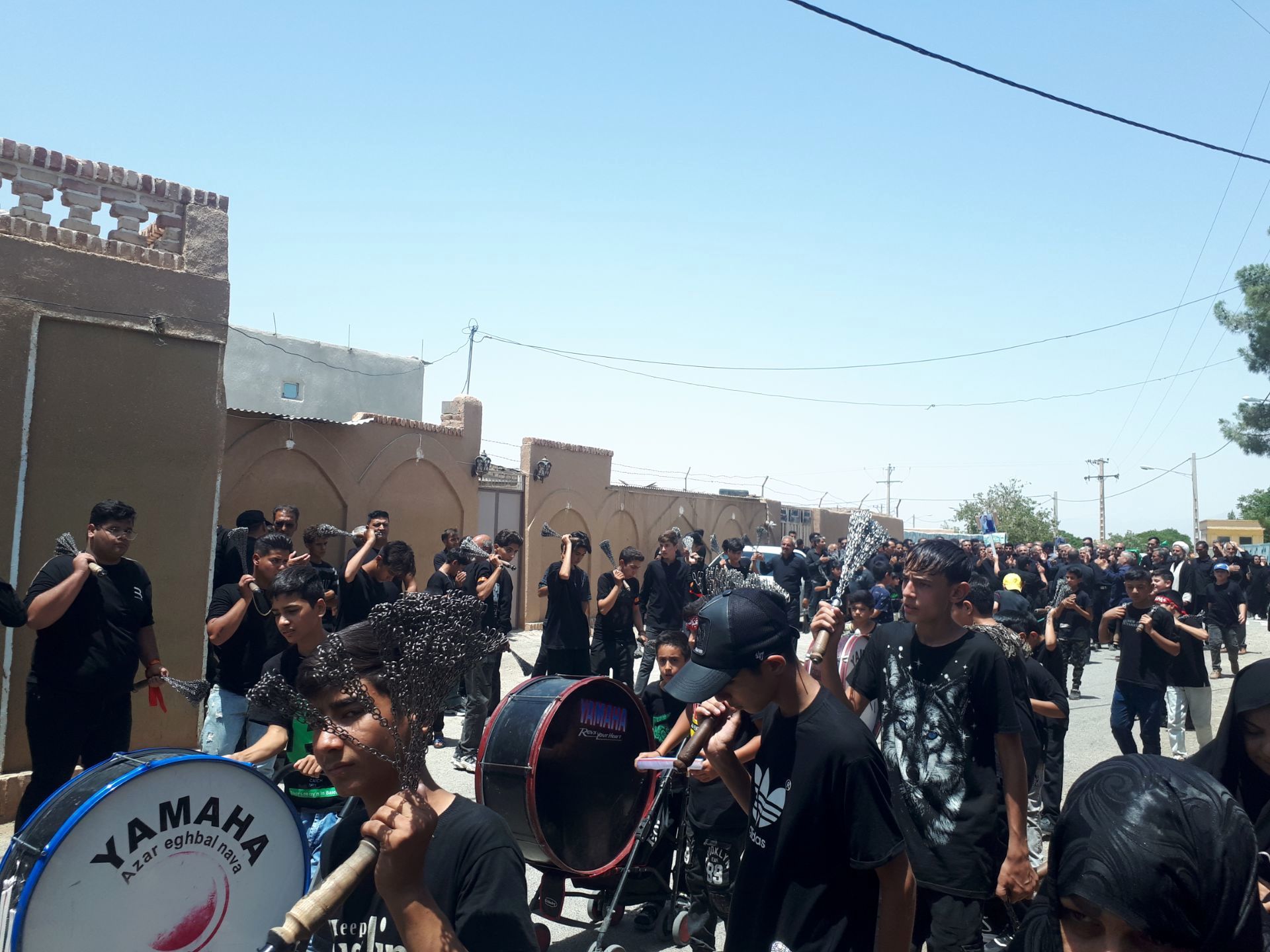 عاشورای حسینی در روستای بزنجرد 