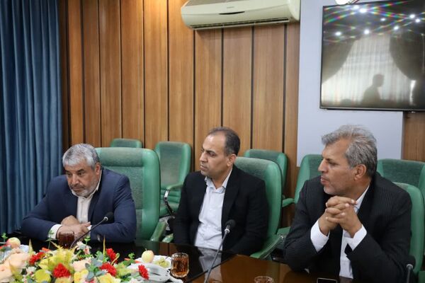 دیدار مدیرکل آموزش و پرورش استان یزد با فرمانده سپاه الغدیر 