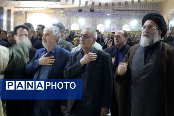 مراسم بزرگداشت شهدای اقتدار در مصلای امام خمینی(ره) یاسوج 