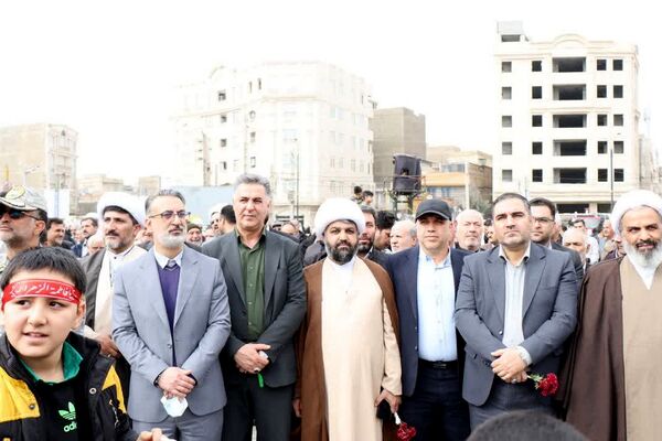 حماسه حضور مردم غیور باقرشهر و کهریزک در راهپیمایی ۲۲بهمن