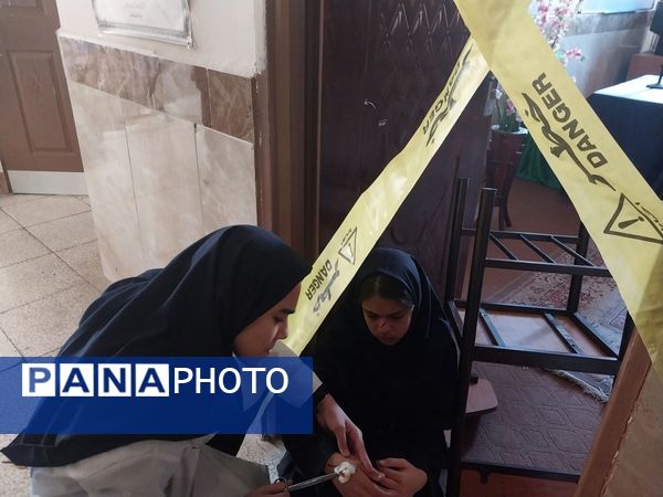 اجرای طرح مانور زلزله در دبیرستان سرافرازان