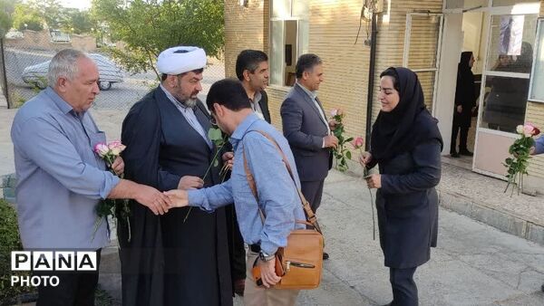 هفته دولت با تکریم کارکنان کیار