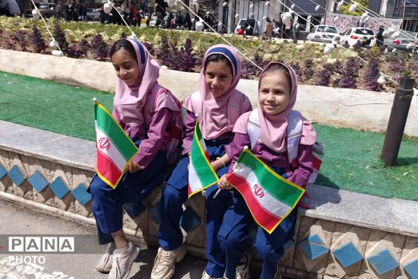 حضور دختران استهبانی به یاد دختران میناب در روز قدس