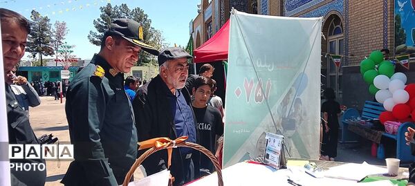 گامی مؤثر برای آینده تحصیلی دانش‌آموزان؛ میز خدمت مشاوران پاکدشتی 