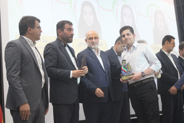 همایش تجلیل از برترین‌های کنکور سراسری 1403 استان بوشهر