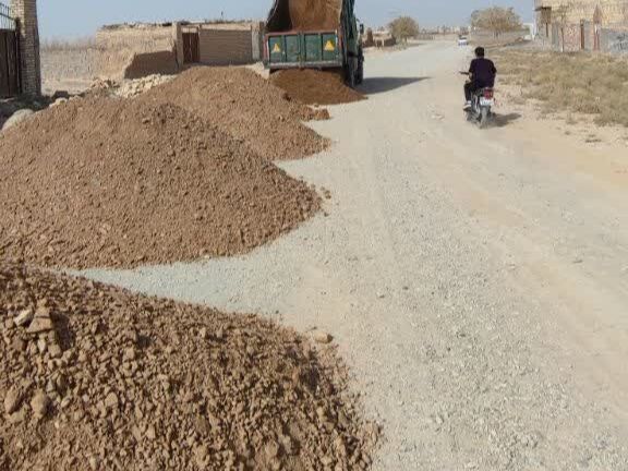 فدافن در مسیر آبادانی