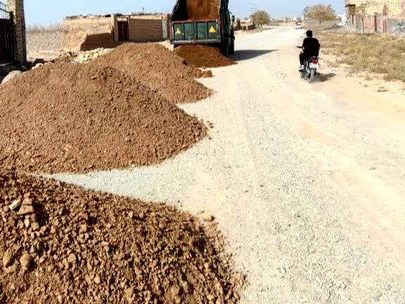 فدافن در مسیر آبادانی