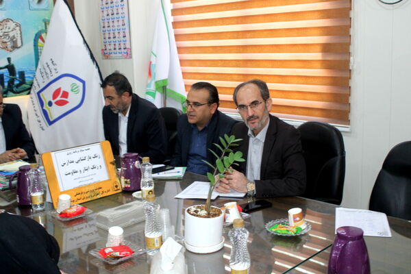 جلسه ستاد برنامه ریزی زنگ بازگشایی مدارس و زنگ ایثار و مقاومت در بوشهر
